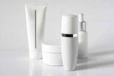 Check de houdbaarheid van cosmetica