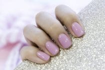 Mooie roze gelnagels
