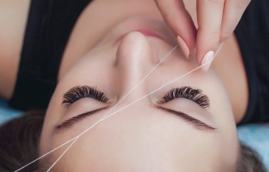 Leer het threaden van wenkbrauwen bij Wellness Academie