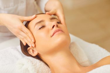 Leer de Chinese Hoofdmassage bij Wellness Academie en win meer klanten