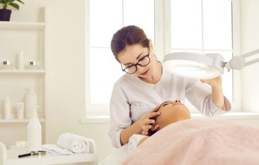 Verdiep je in de huid met een Opleiding Skin Expert van Wellness Academie