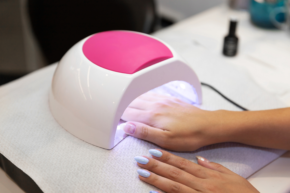 Hoe werkt uv-gel voor kunstnagels?