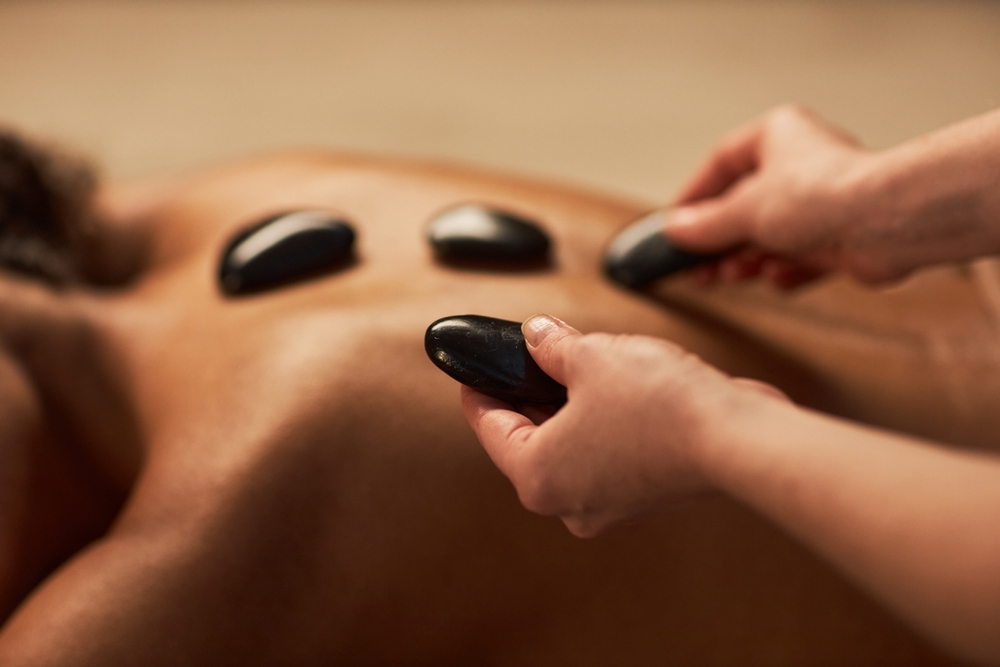 Nieuw studiejaar: een hot stone massage cursus!